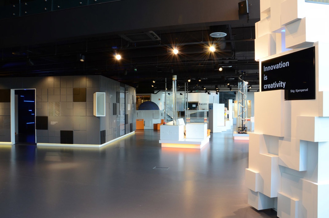 工業(yè)展廳設(shè)計(jì) 工業(yè)展廳設(shè)計(jì)