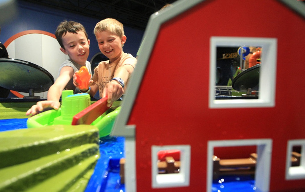 博物館展廳設(shè)計效果圖 博物館展廳設(shè)計效果圖